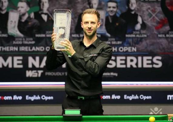 他在一场比 他在一场比