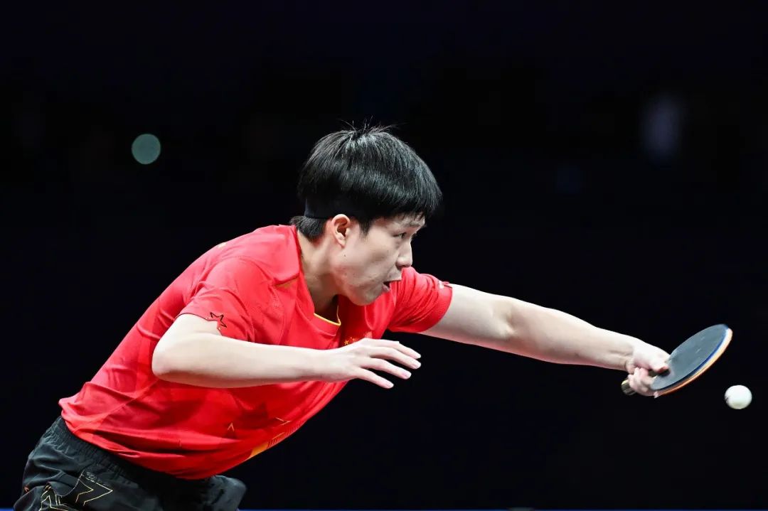 的主力前锋 的主力前锋