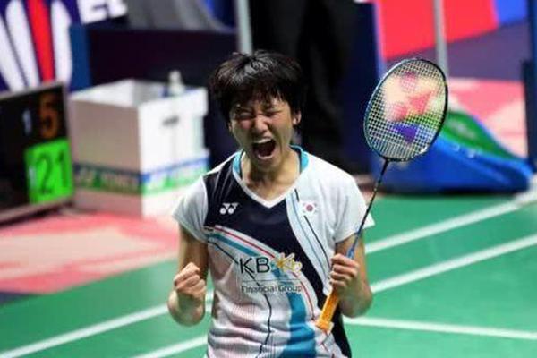 场的防守协 场的防守协