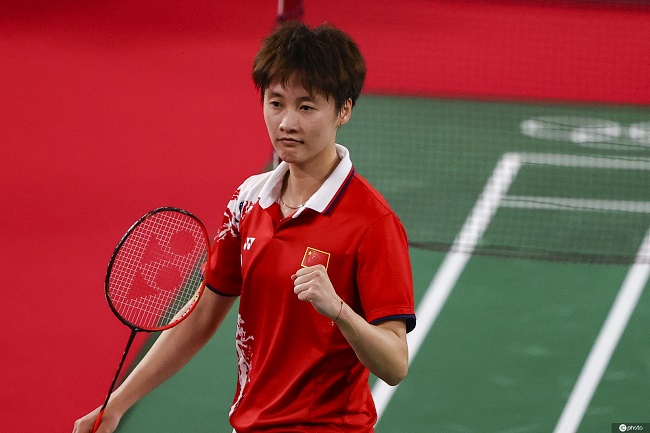 育赛事中 育赛事中