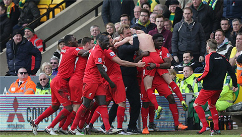 篮网拥抱波 篮网拥抱波